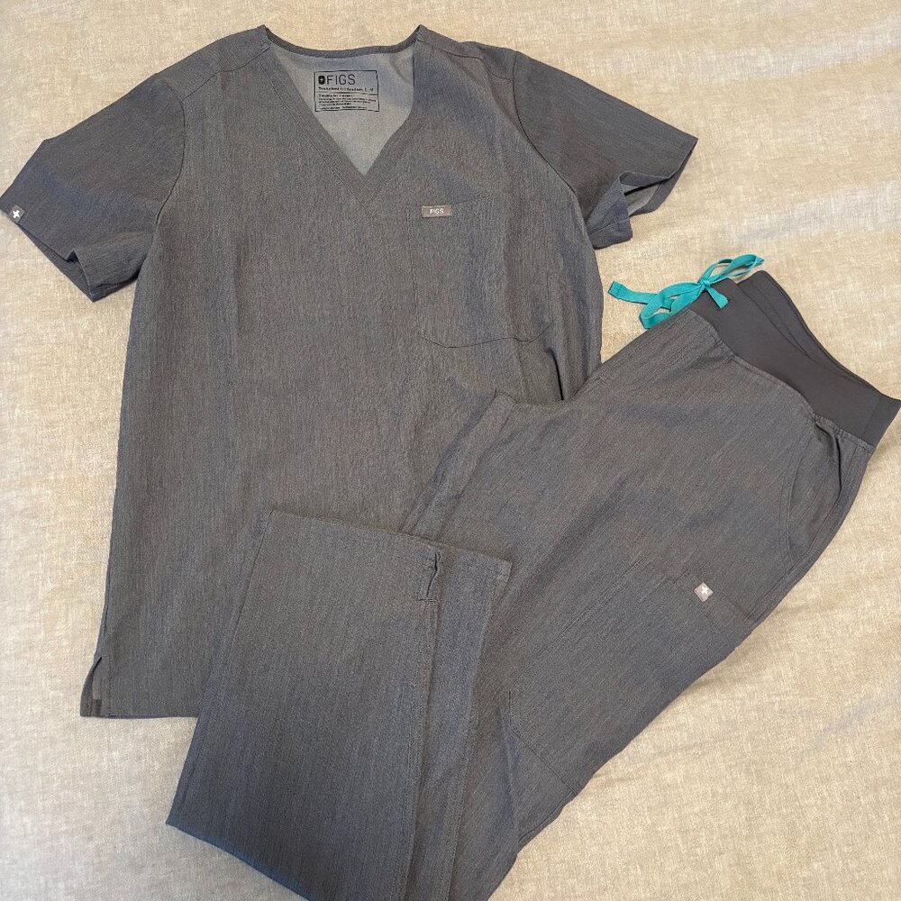 Figs graphite scrub set